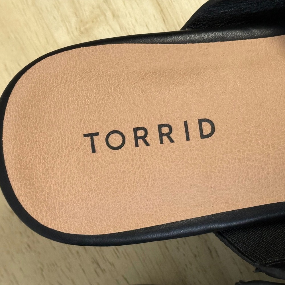 Torrid Black Crisscross Block Heel Mules Square Toe Sandals 7.5WW 43495484 - Picture 10 of 16